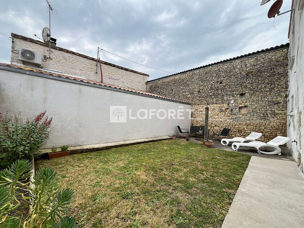 Maison à SABLONCEAUX