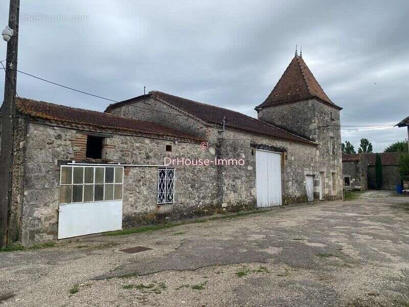Maison à SAINT-SALVY