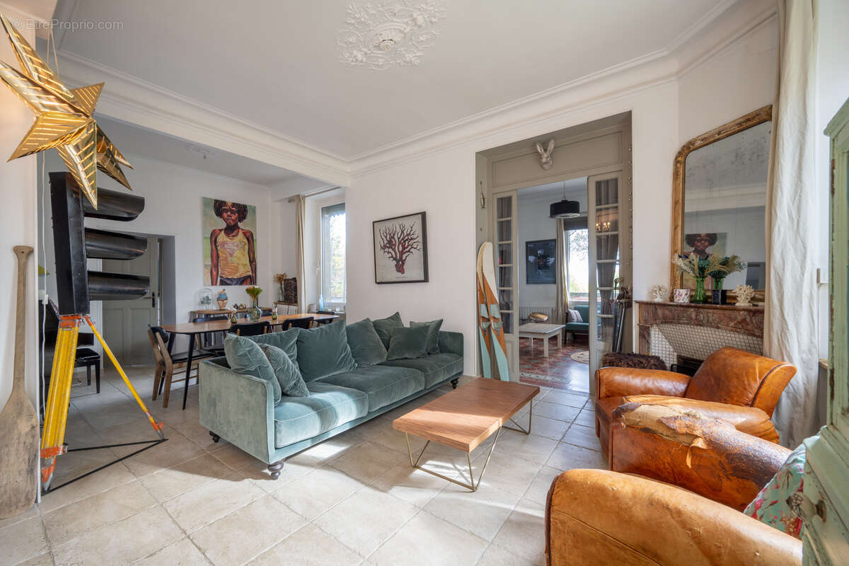 Maison à VILLENEUVE-LES-AVIGNON