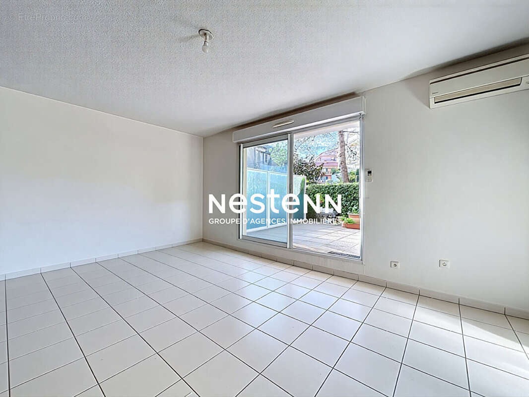 Appartement à VALLAURIS