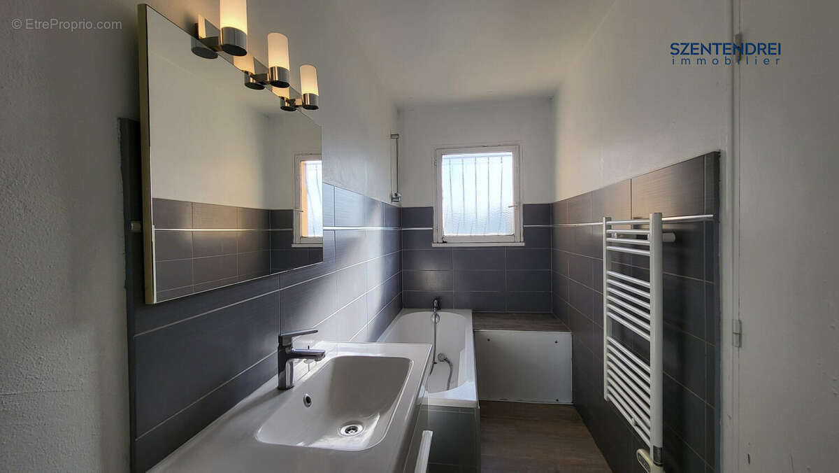 vente maison Lunel SZENTENDREI immobilier  - Maison à LUNEL