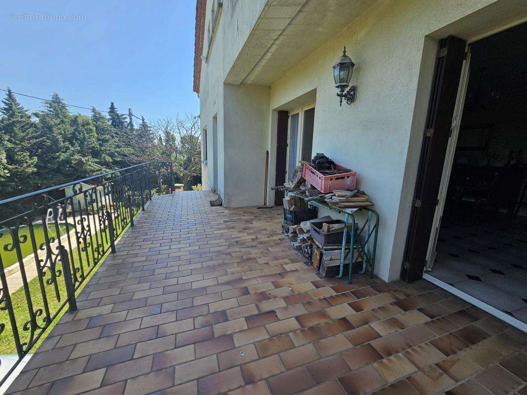 Maison à COURNONTERRAL