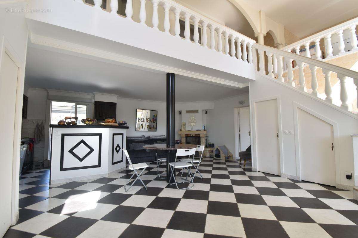 Maison à ARQUIAN
