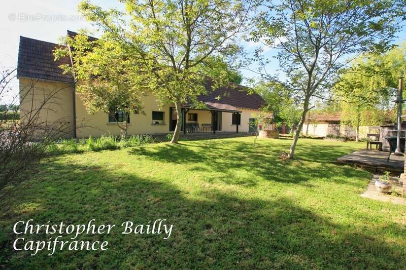 Maison à vendre 6 pièces MONTCOMBROUX LES MINES (03) - photo 11