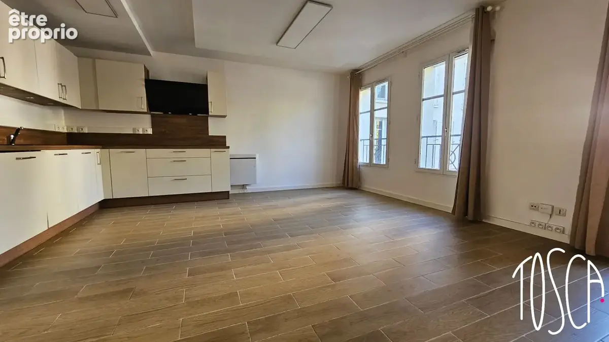 Thiais - quartier apollonia - 4 pieces - balcon - box - proche commerces - photo 2