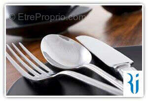 Commerce à SOTTEVILLE-LES-ROUEN