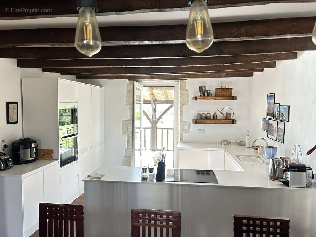 Maison à AUBETERRE-SUR-DRONNE