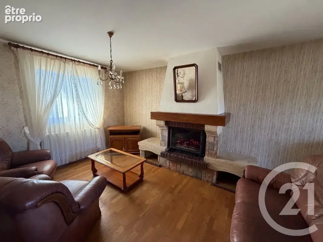 Maison 7 pièces 146 m² à vendre à Jussac (15250) - photo 6