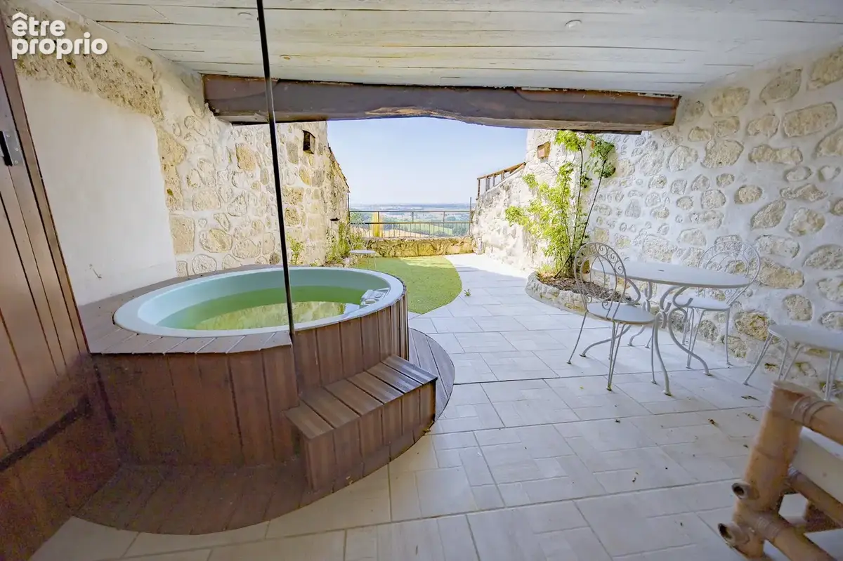 Maison de village en pierre avec gîte - photo 14