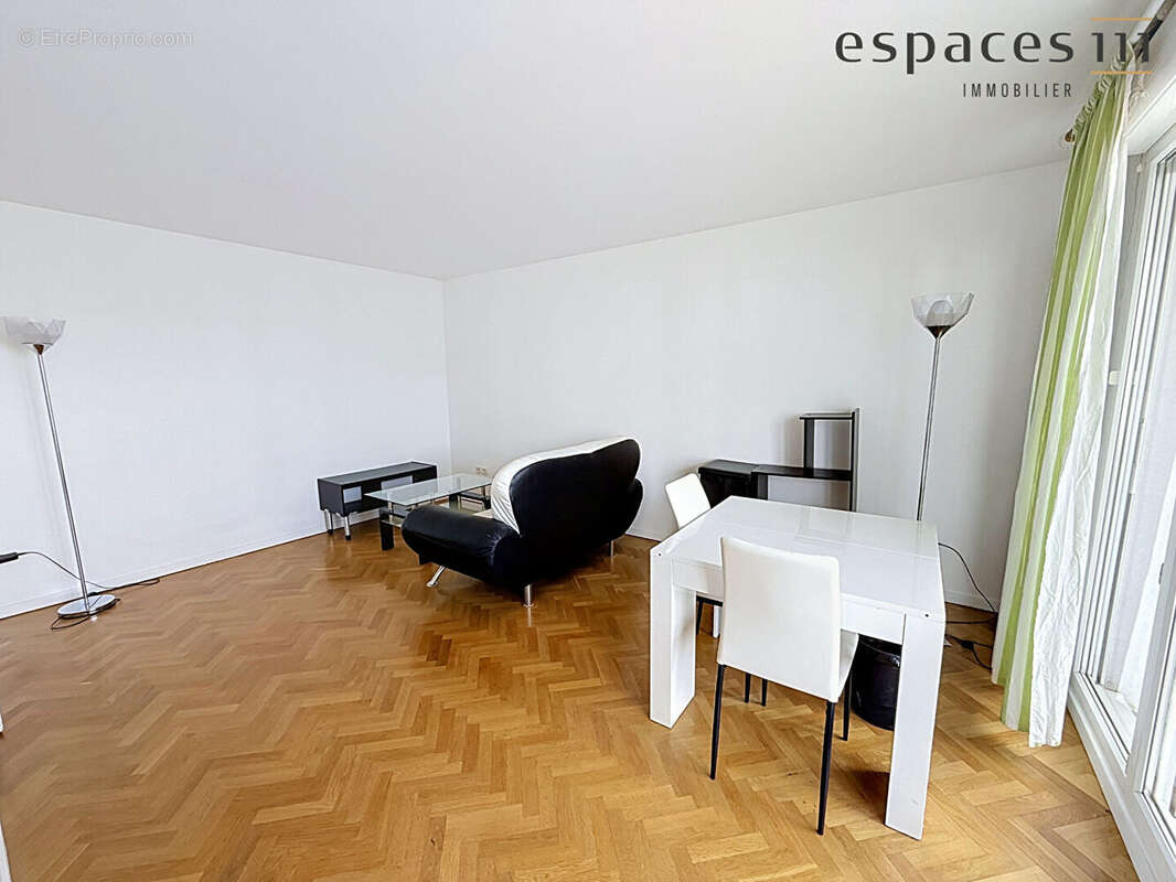 Appartement à MONTIGNY-LE-BRETONNEUX