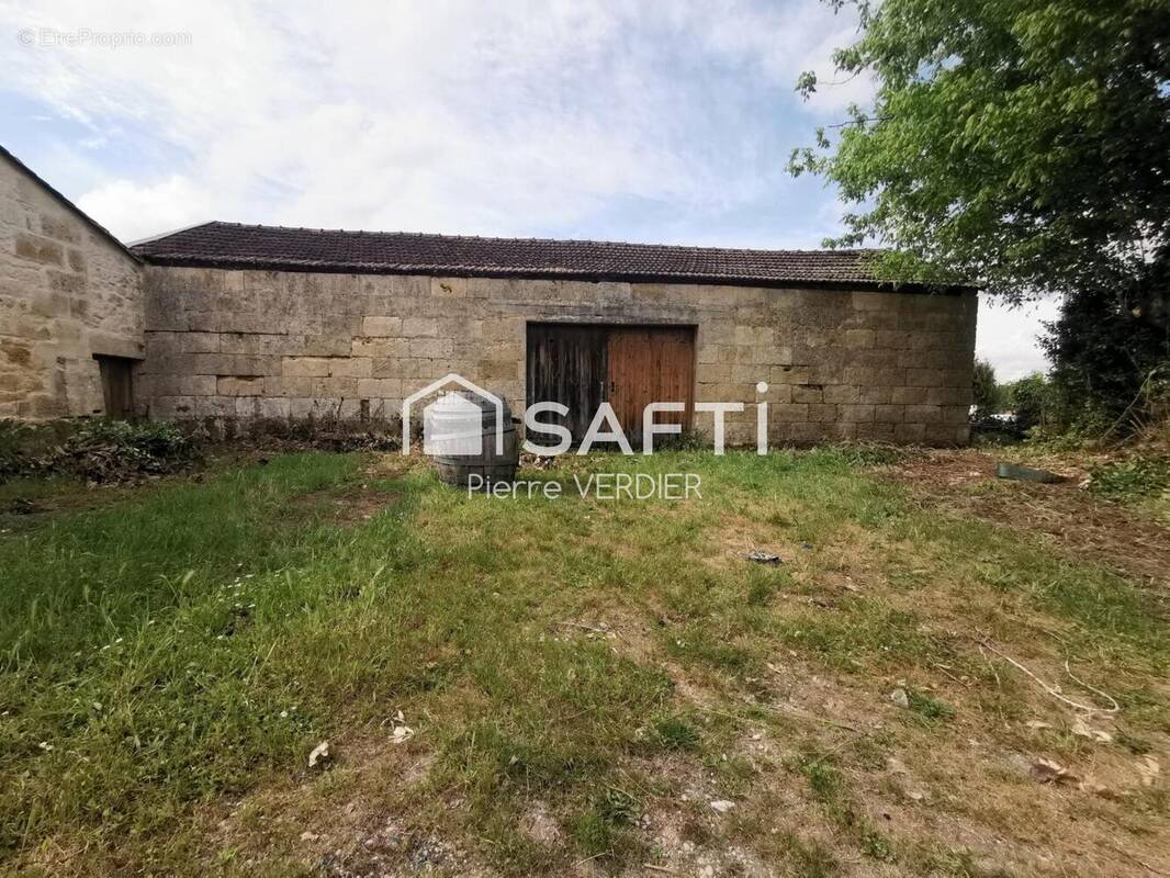Photo 1 - Maison à PRIGNAC-ET-MARCAMPS