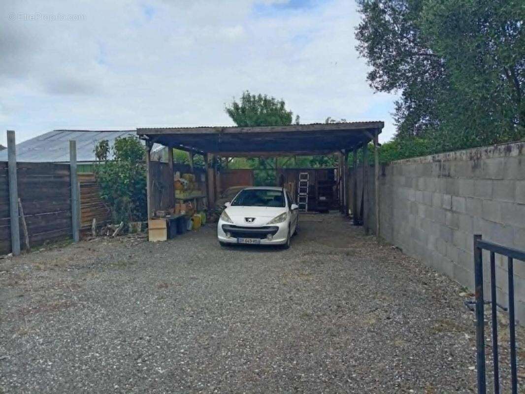 Maison à SAINT-DENIS-DU-PIN