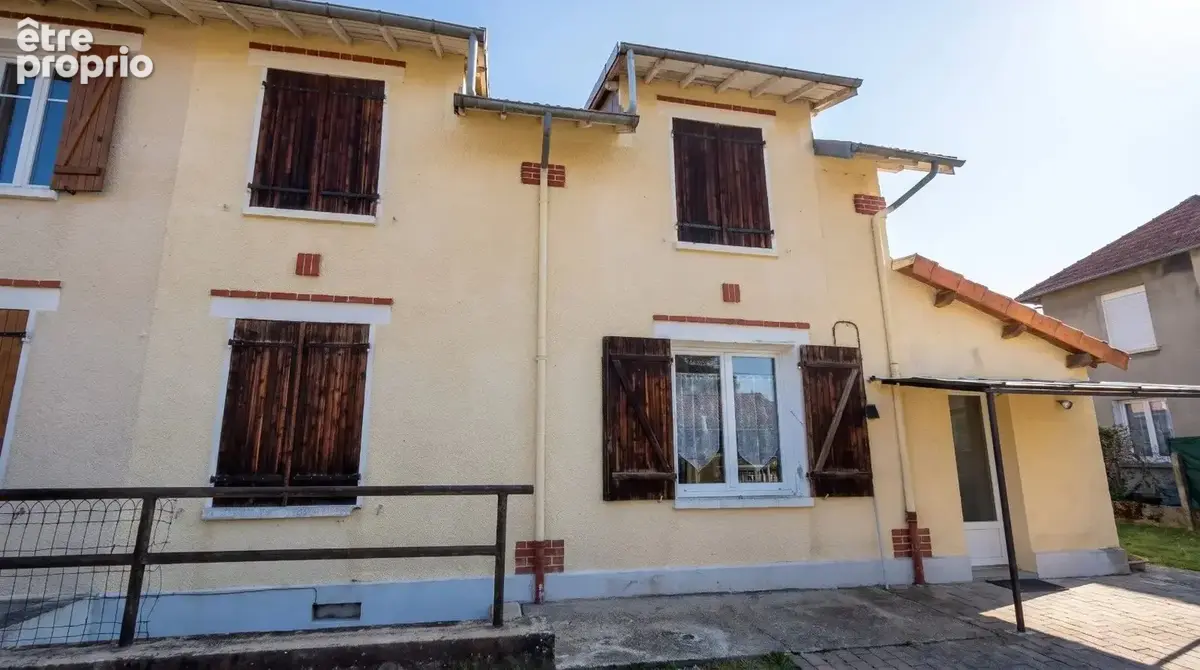 Maison louée à Saint Germain des Fossés - photo 12