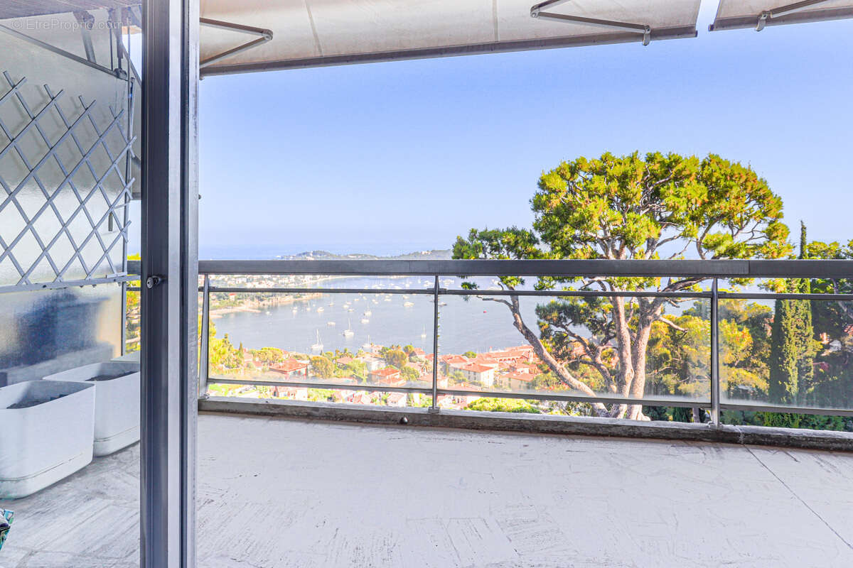 Appartement à VILLEFRANCHE-SUR-MER