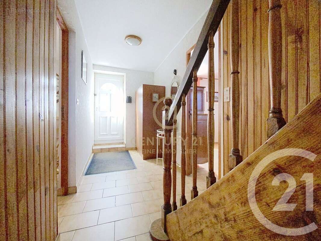 Maison à LE POULIGUEN