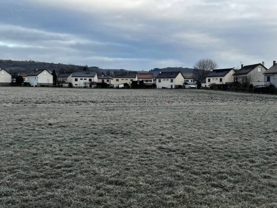 Terrain à JUSSAC