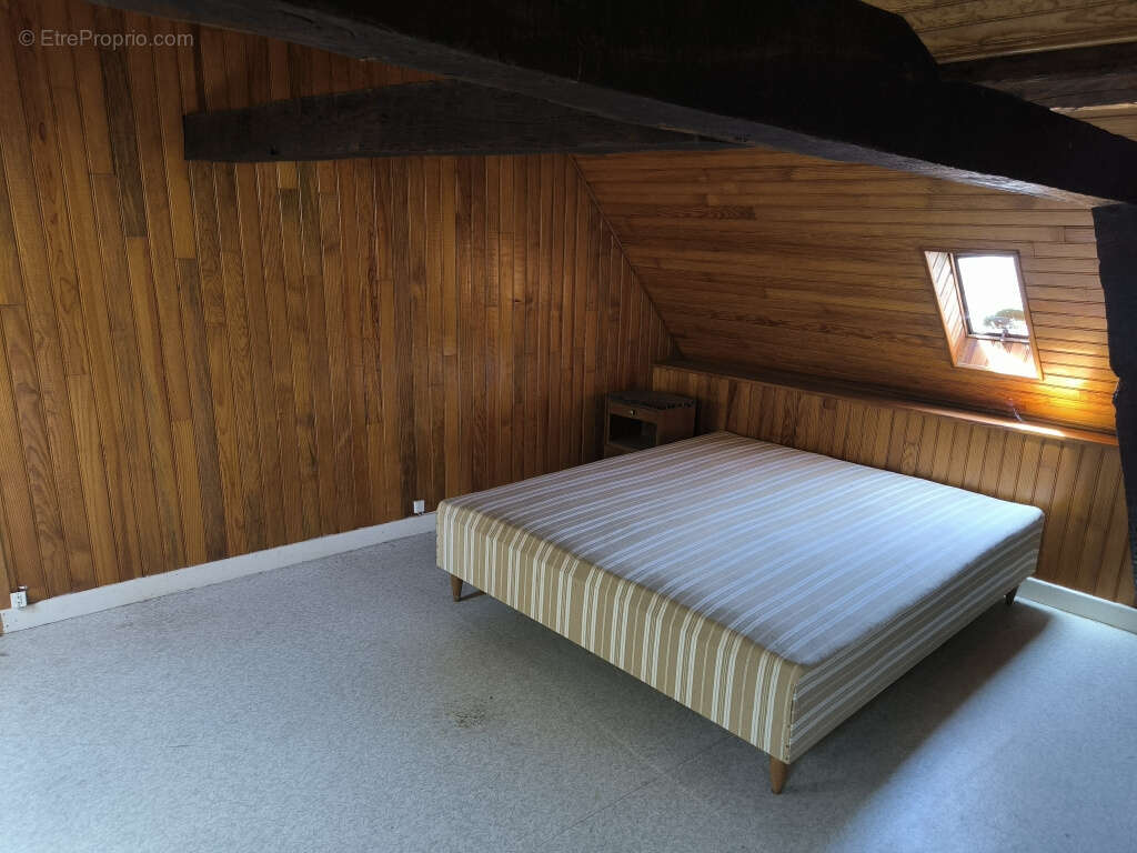 Maison à MOULINS-ENGILBERT