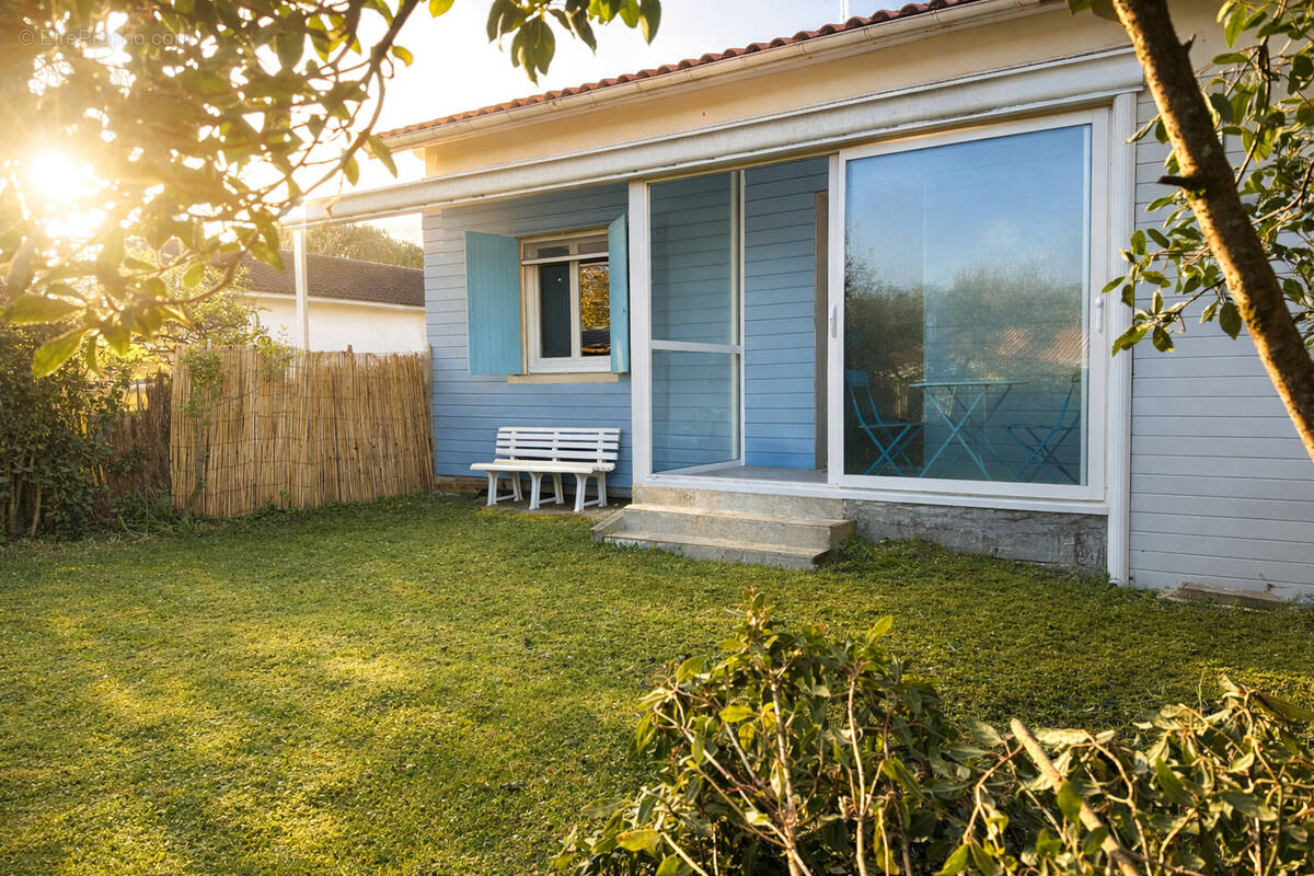 Maison à MESCHERS-SUR-GIRONDE