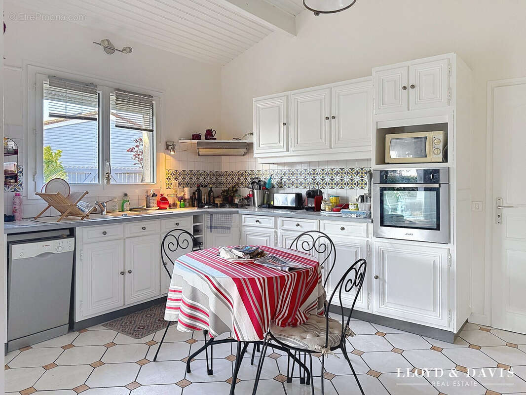 Maison à MESCHERS-SUR-GIRONDE