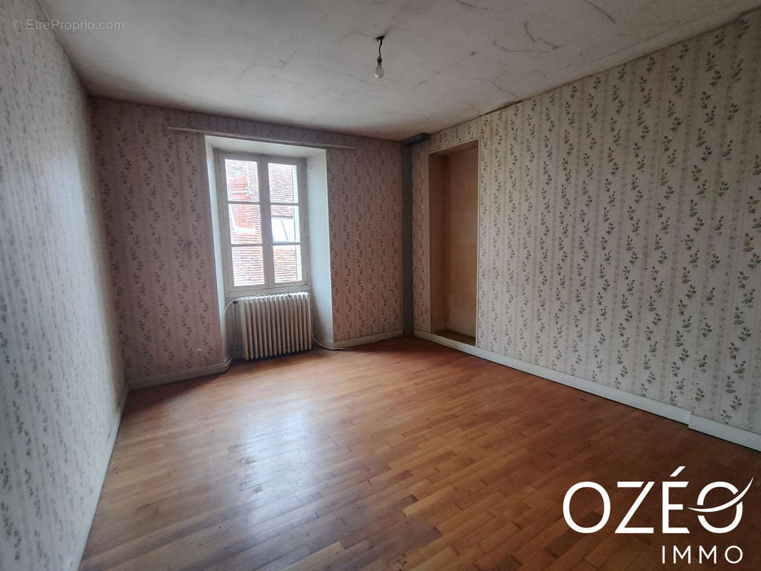 Appartement à SAINT-BENOIT-DU-SAULT