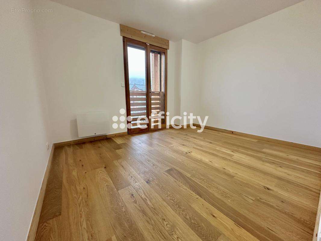 Appartement à SAINT-ETIENNE-DE-TINEE