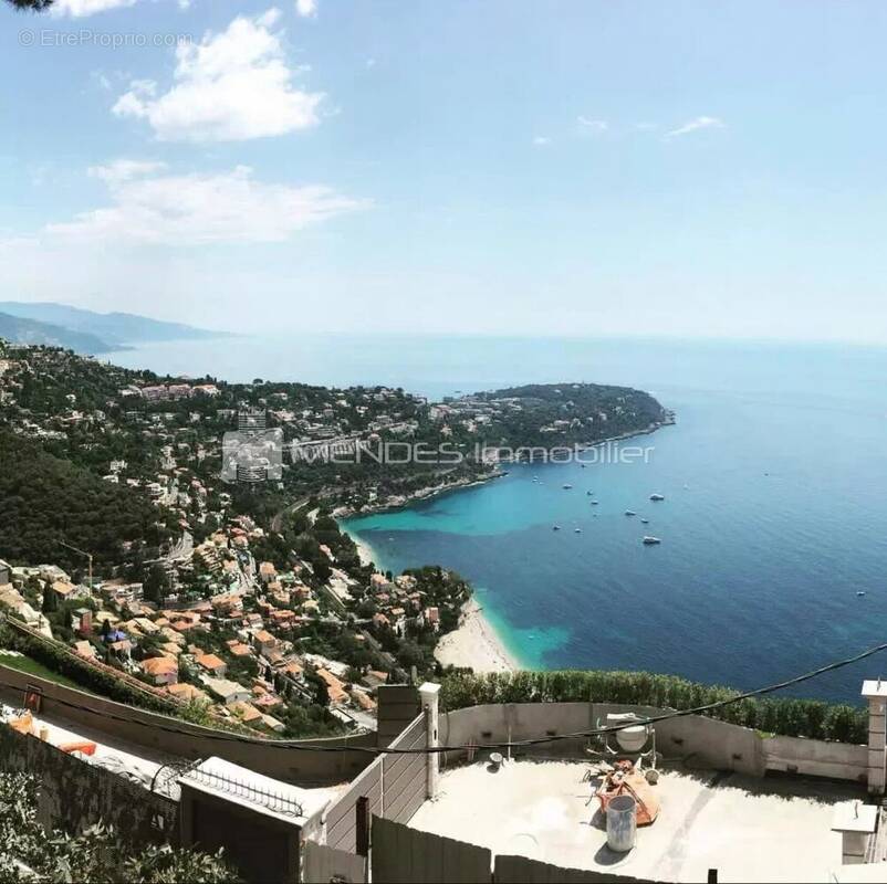 Appartement à ROQUEBRUNE-CAP-MARTIN