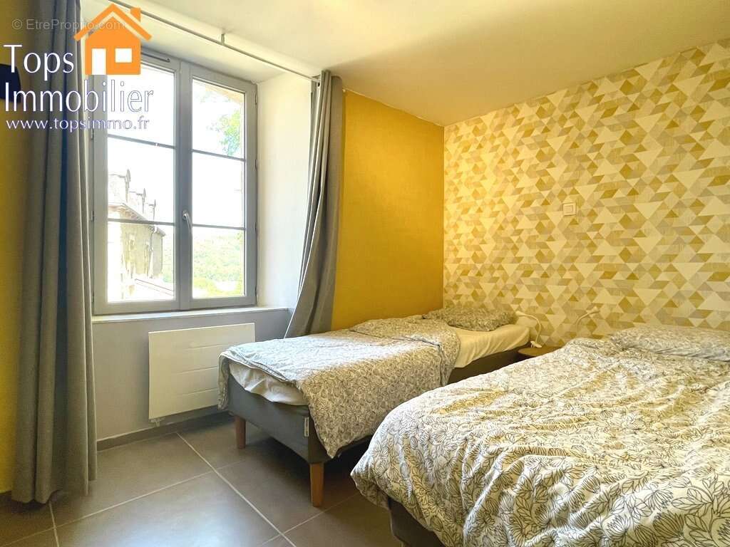 Maison à AMBEYRAC