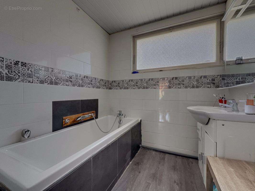 Maison à MARSANNAY-LA-COTE