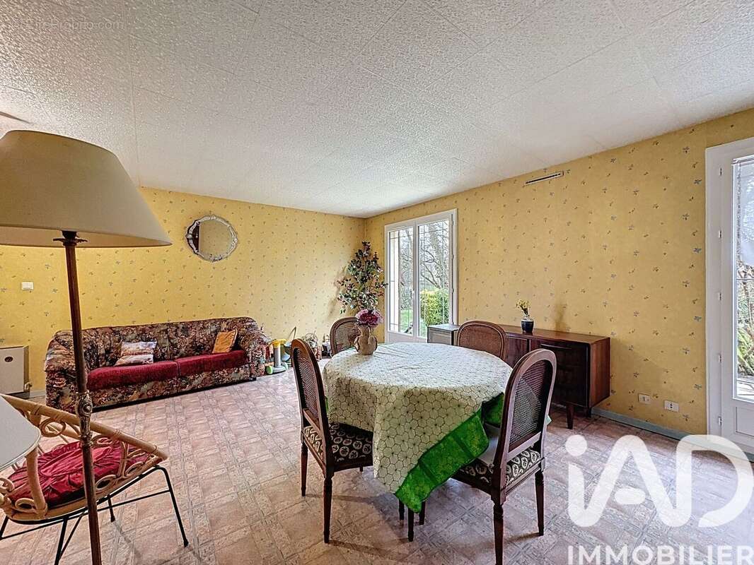 Photo 2 - Maison à COMBS-LA-VILLE