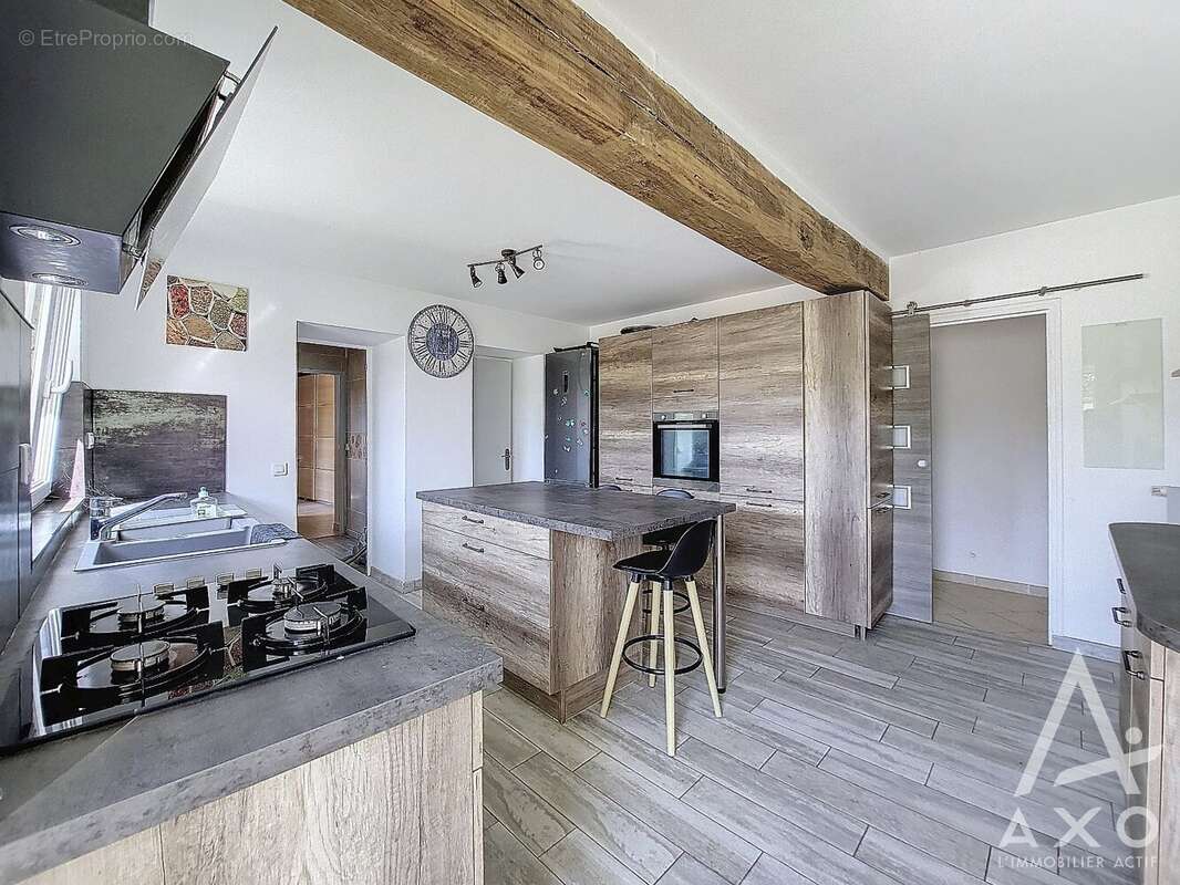 Maison à GIROLLES