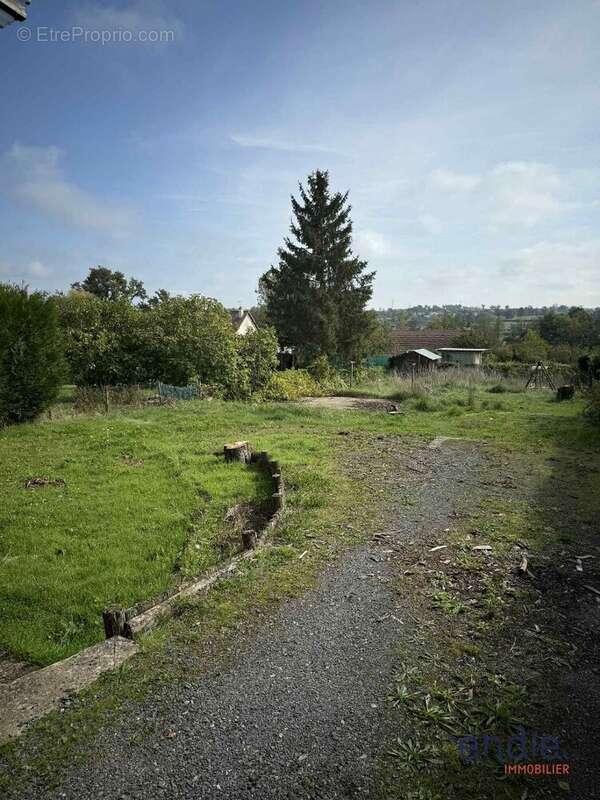 Maison à DOMPIERRE-SUR-BESBRE