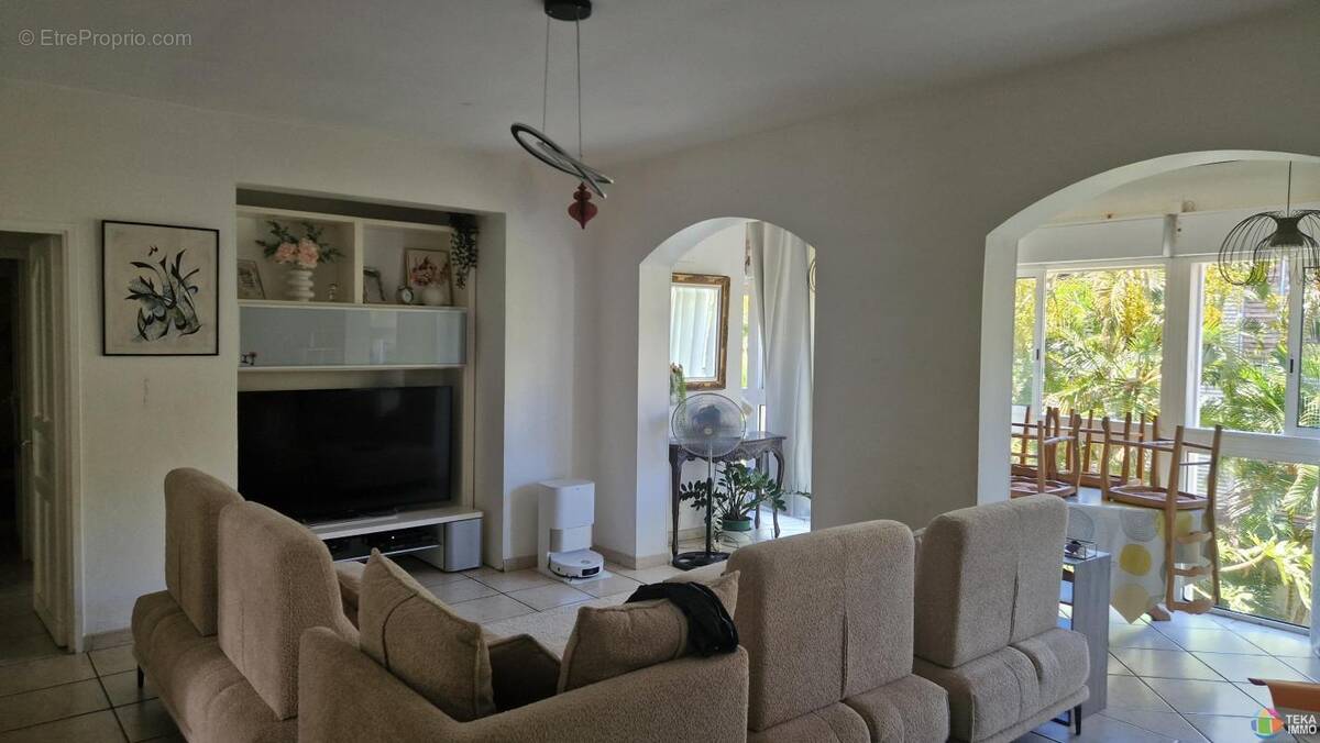 Appartement à SAINT-DENIS