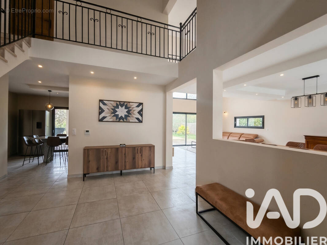 Photo 1 - Maison à LUYNES