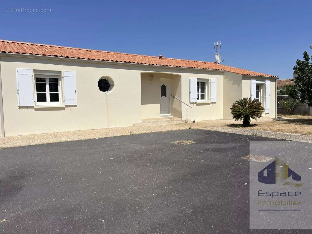Maison à CIRE-D'AUNIS