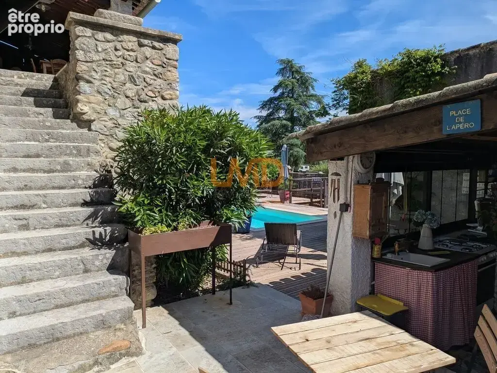 Maison en pierre 7 pièces 150m2, piscine, jardin - photo 8