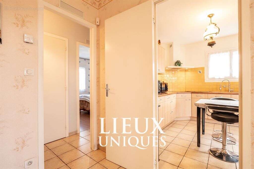 Maison à MEUSNES
