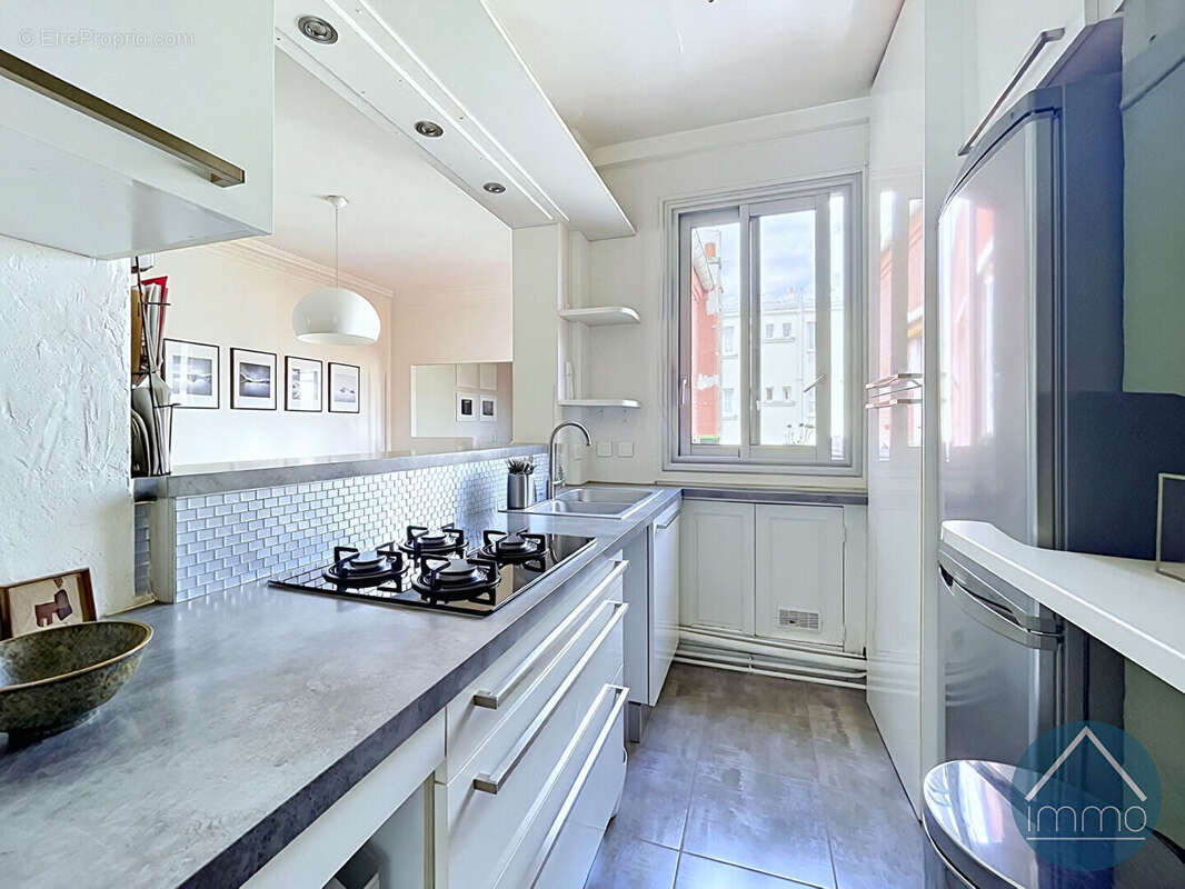 Appartement à ASNIERES-SUR-SEINE