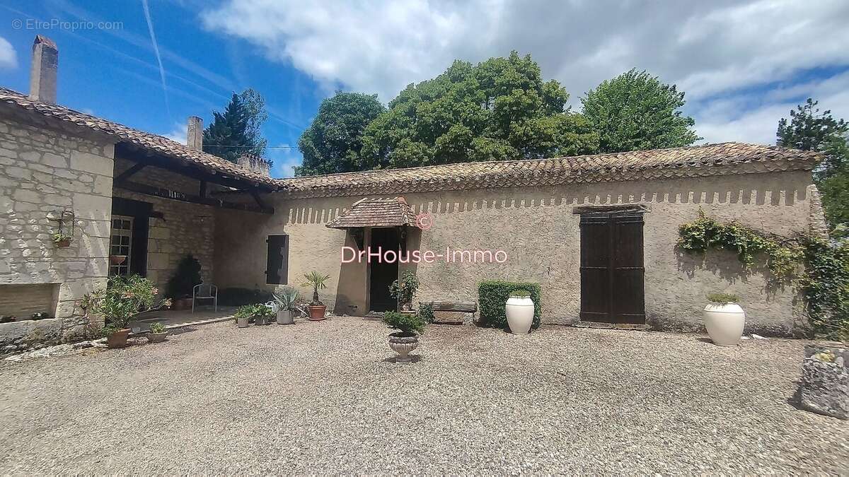 Maison 190 m² à Razac-De-Saussignac  - photo 18