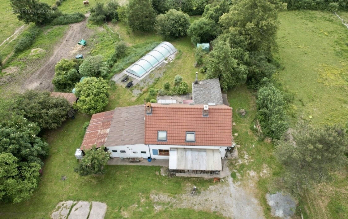 Maison à LA NOCLE-MAULAIX