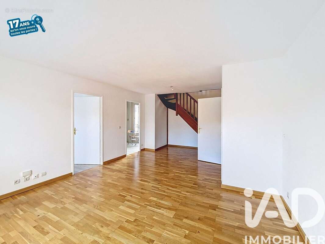 Photo 2 - Appartement à VILLENEUVE-LA-GARENNE