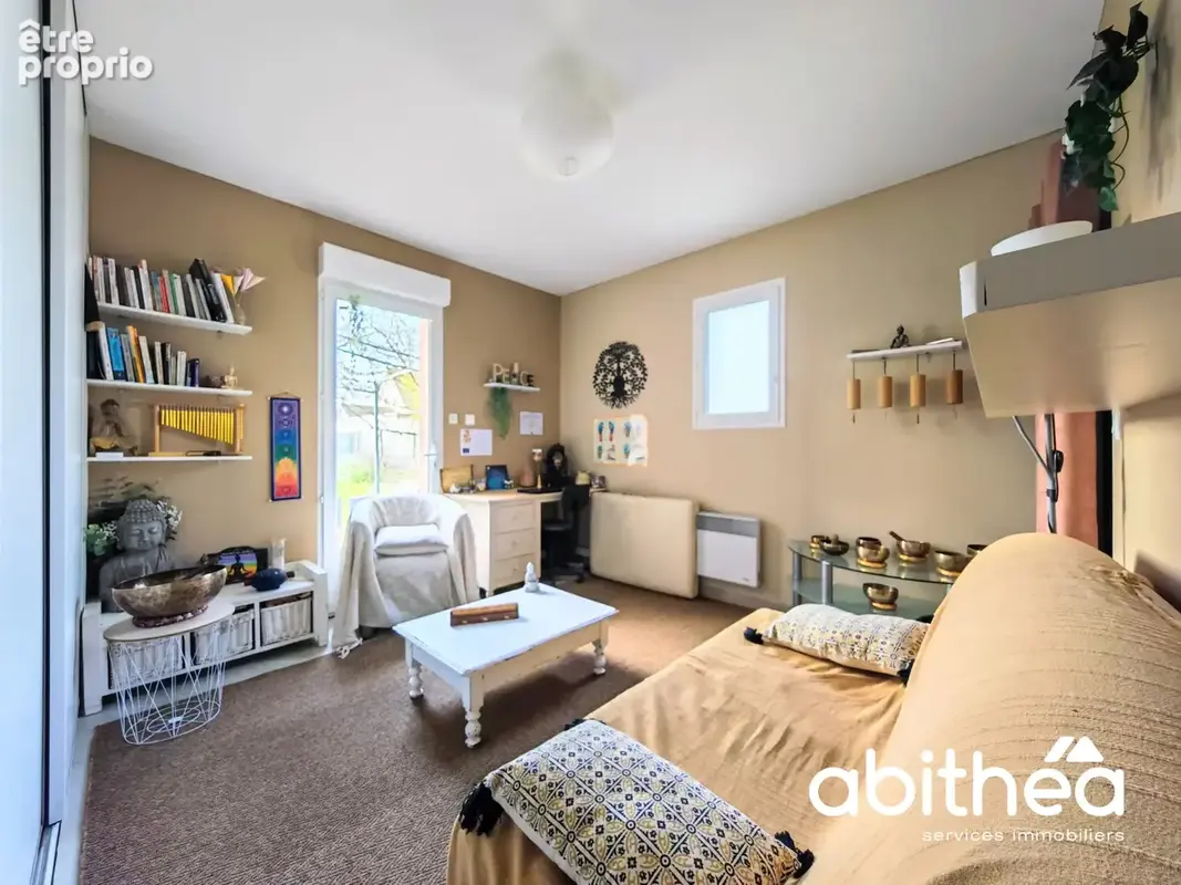L'agence ABITHEA Libourne vous ouvre les portes d’un véritable cocon familial à Galgon… - photo 8