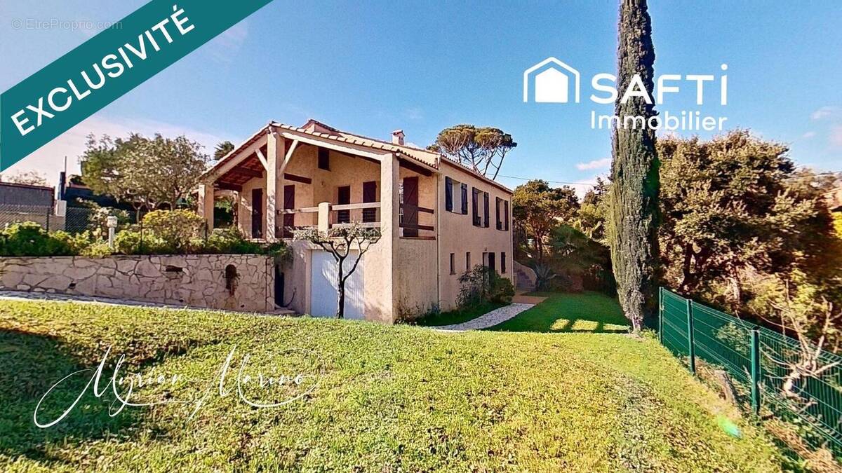 Photo 1 - Maison à FREJUS