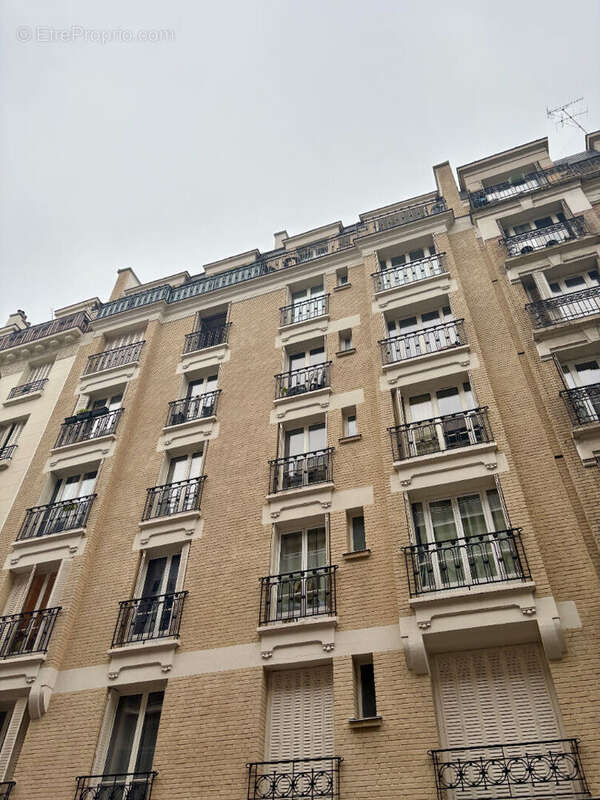 Appartement à PARIS-15E