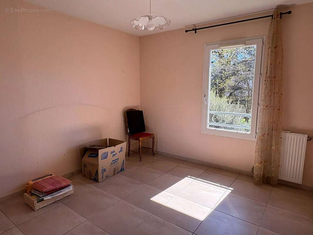 Appartement à PORTES-LES-VALENCE