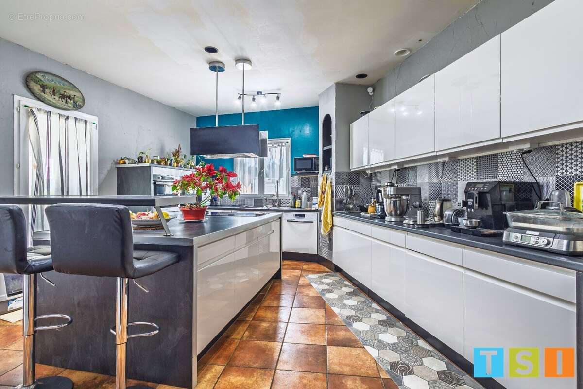 Maison à MONDAVEZAN