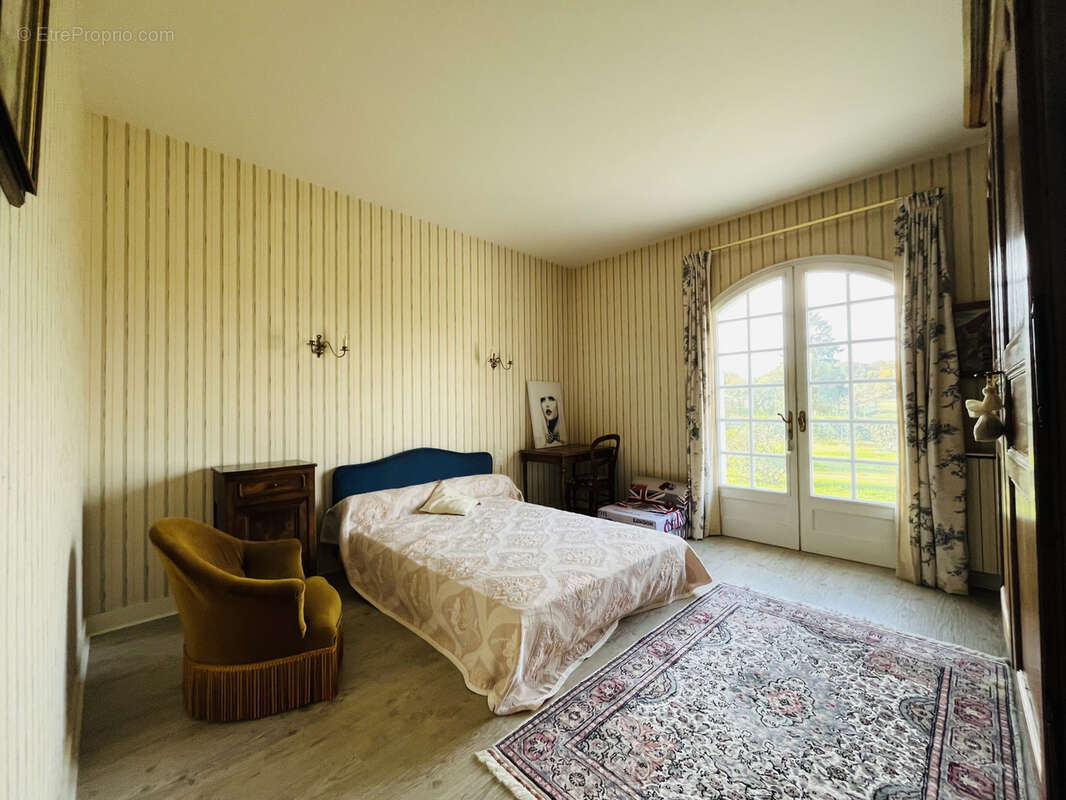 Maison à SAUZE-VAUSSAIS