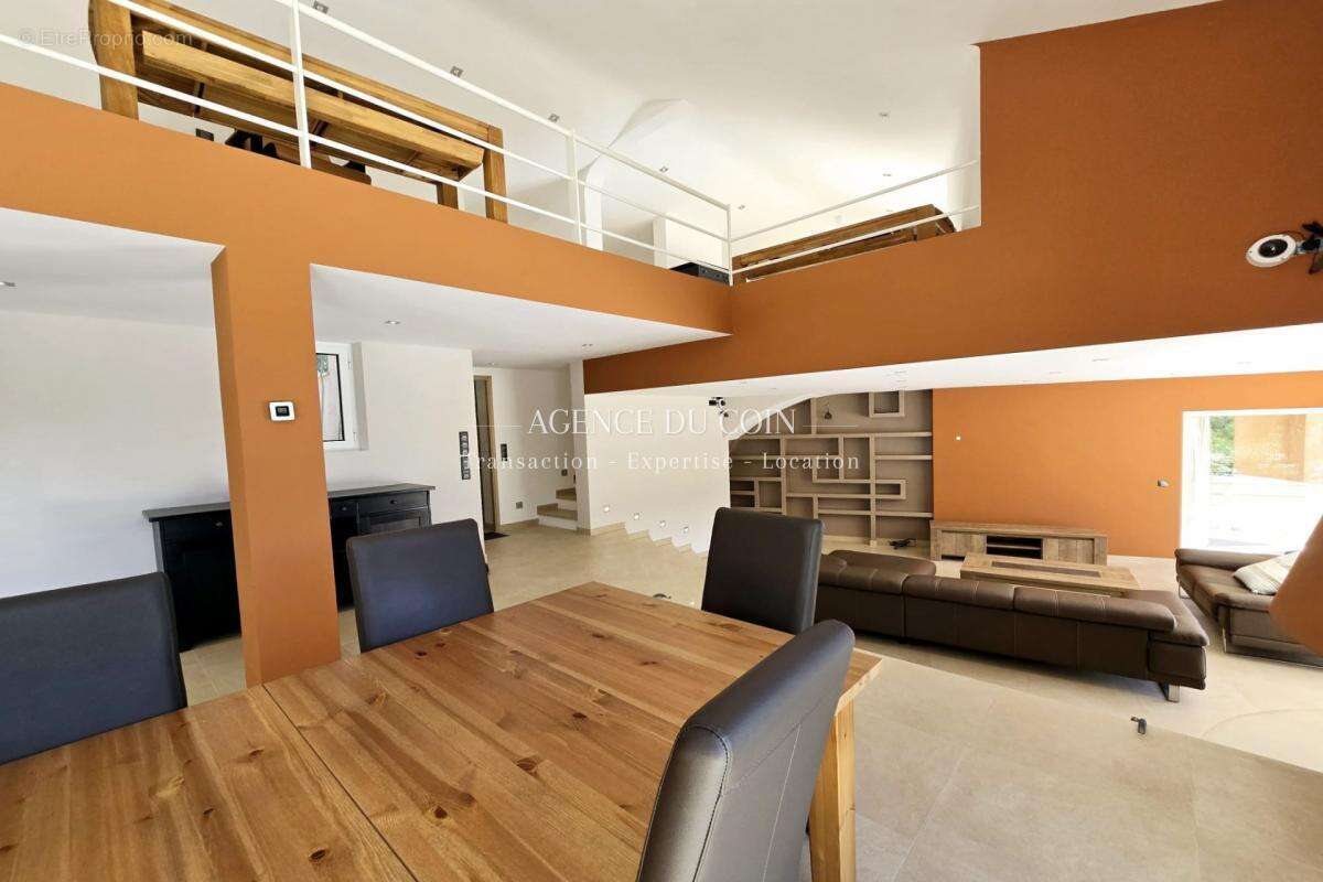 Maison à DRAGUIGNAN