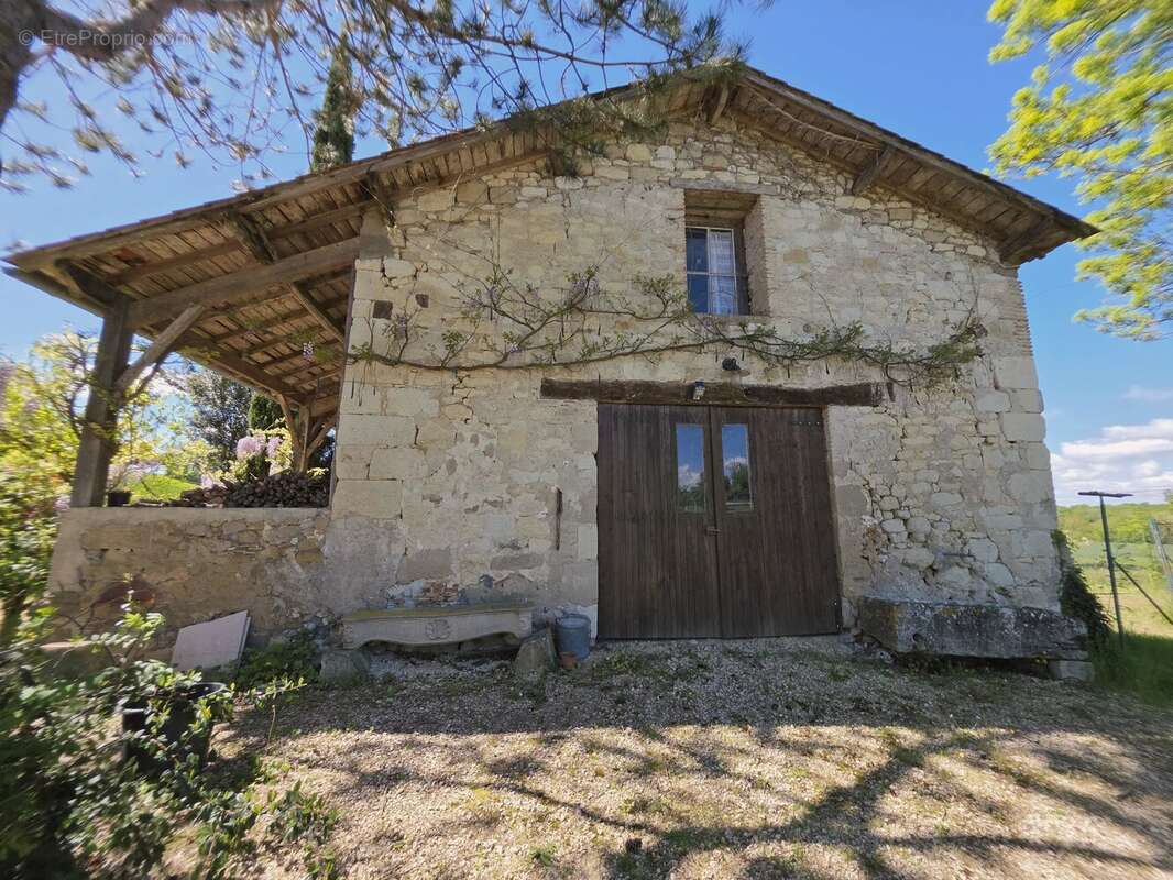 Maison à LAUZUN