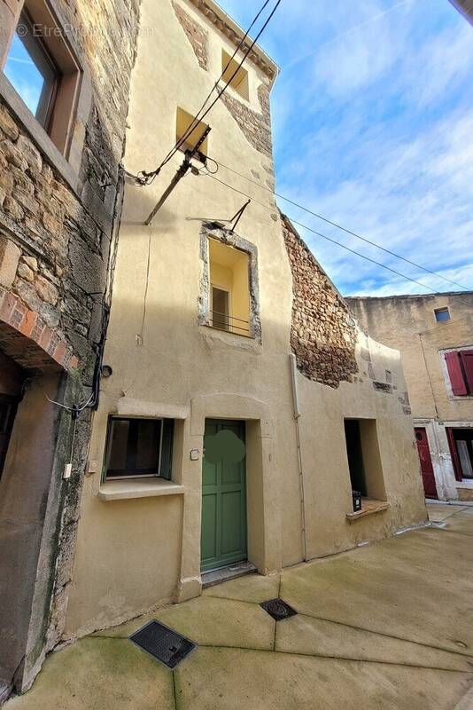 Maison à CAPESTANG