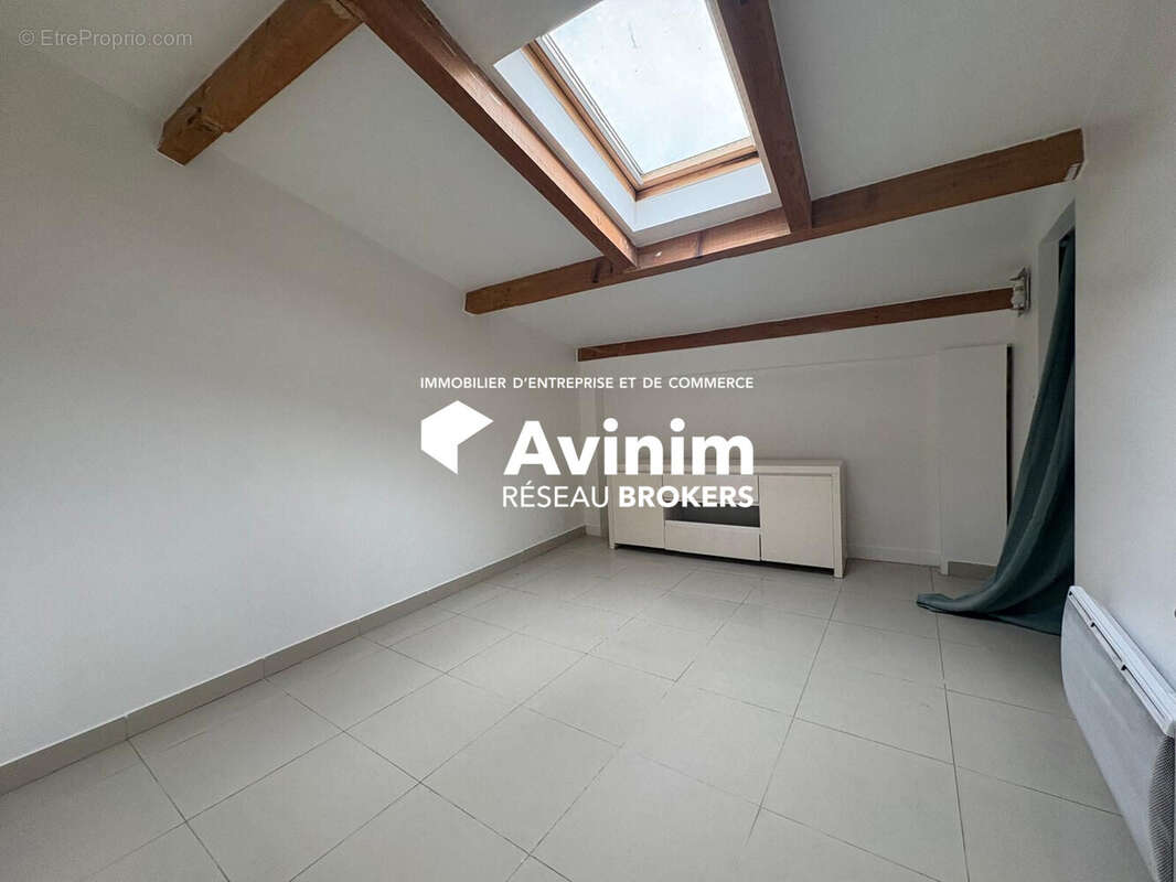 Appartement à AUBERVILLIERS